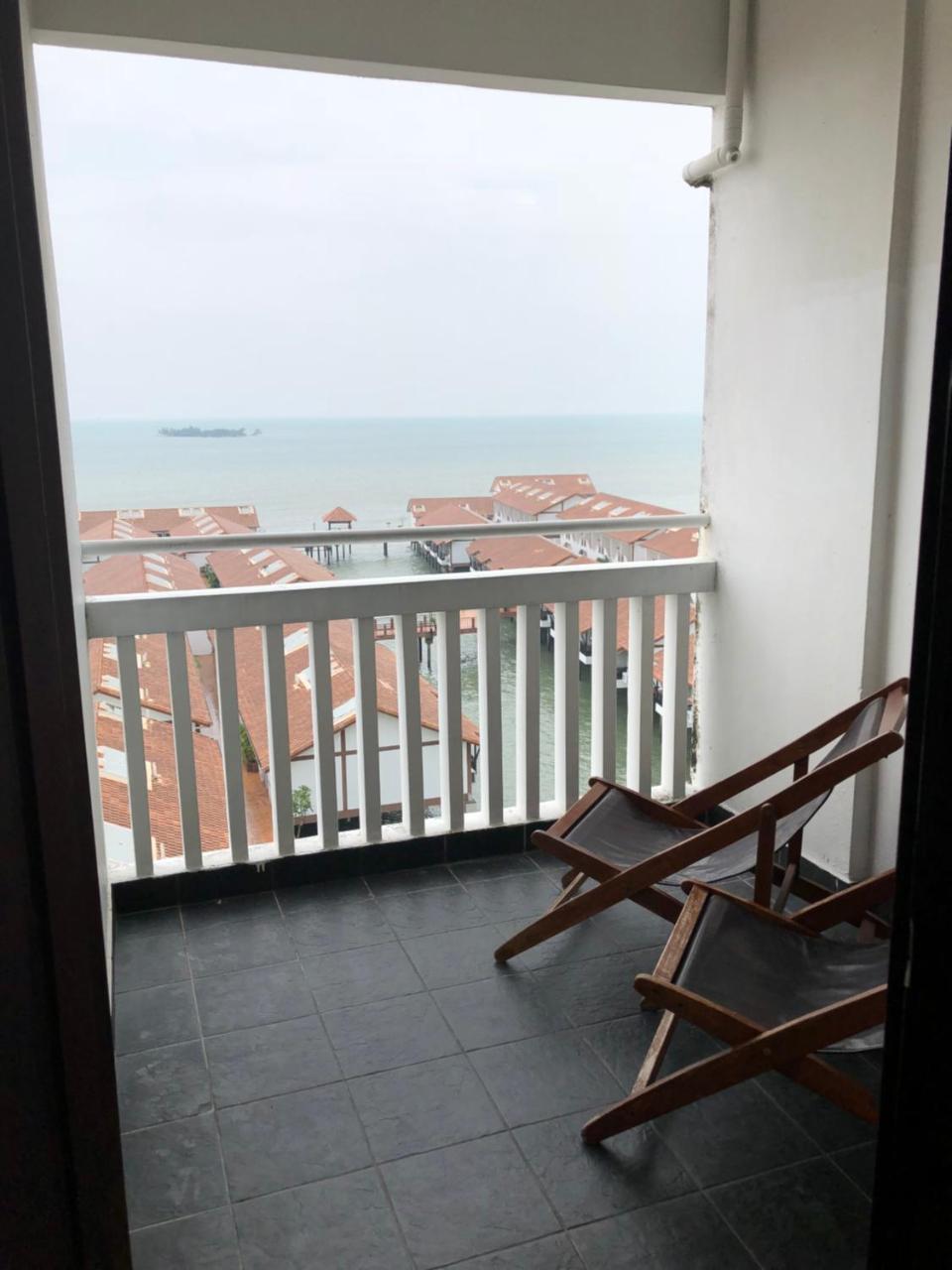 Private Water Chalet Port Dickson Buitenkant foto