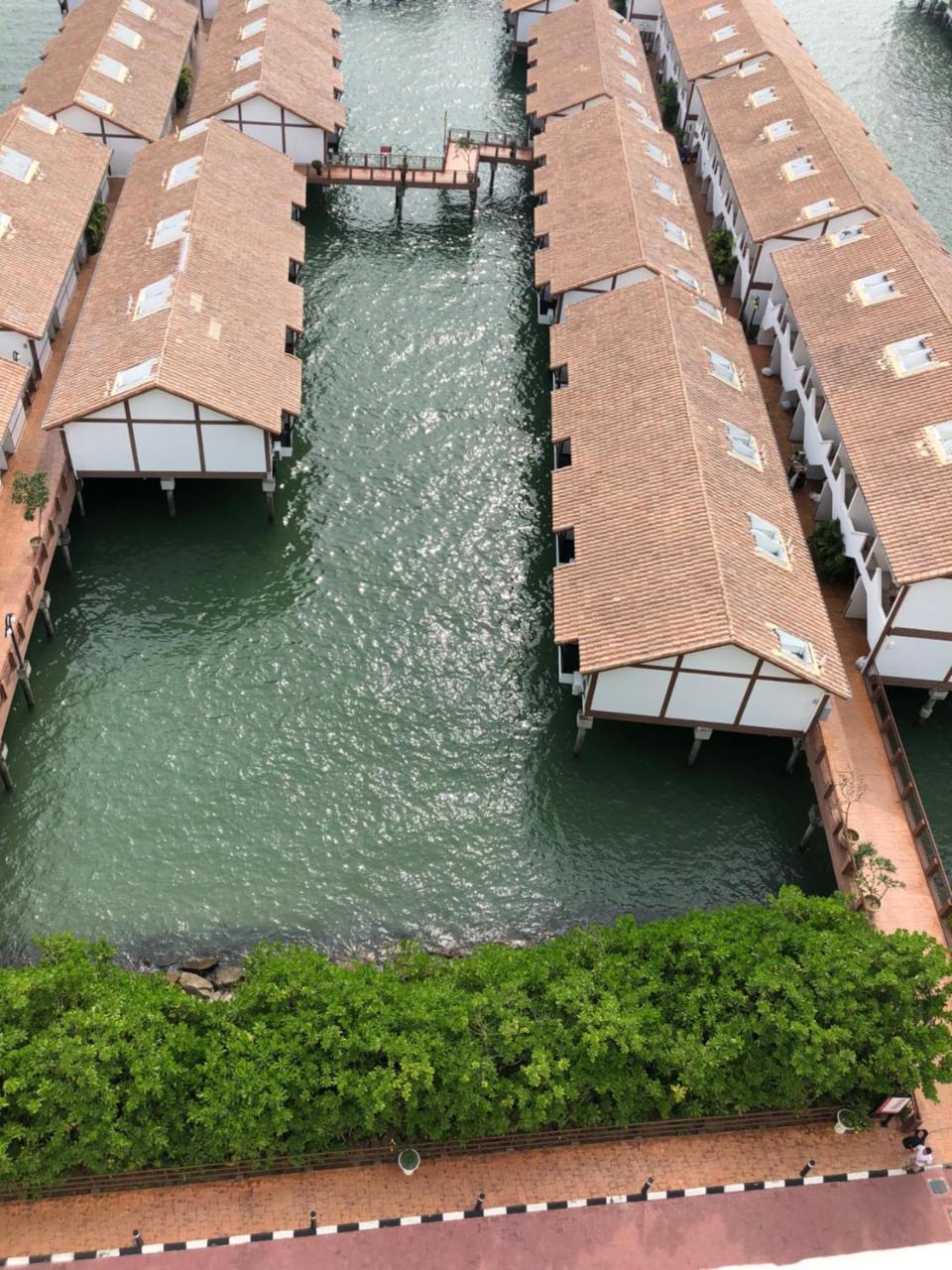 Private Water Chalet Port Dickson Buitenkant foto