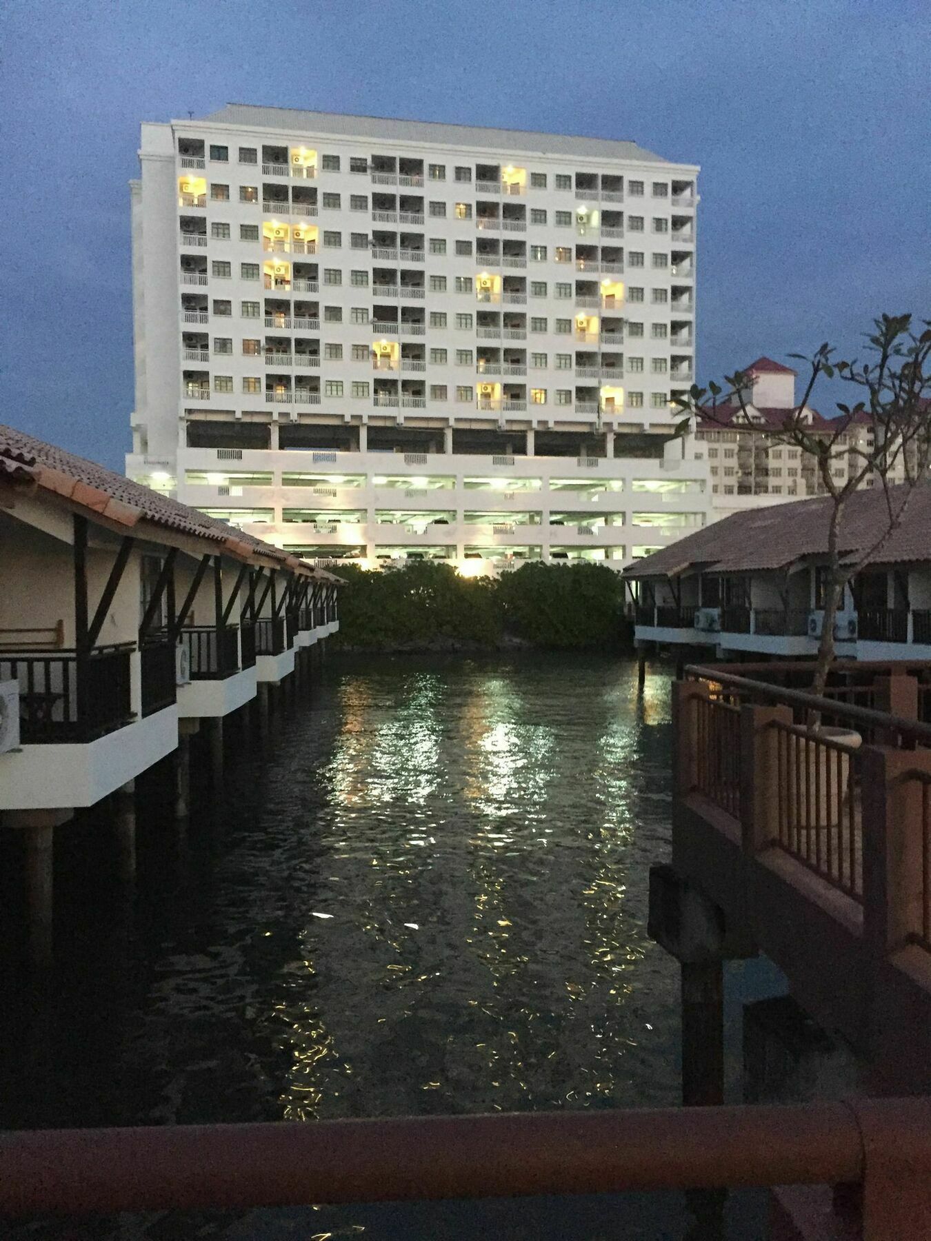Private Water Chalet Port Dickson Buitenkant foto